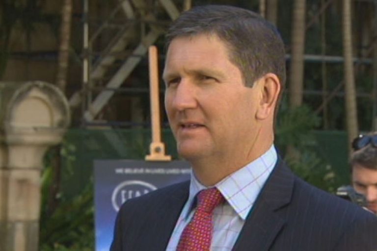 Health Minister Lawrence Springborg intervenes in doctor contract dispute