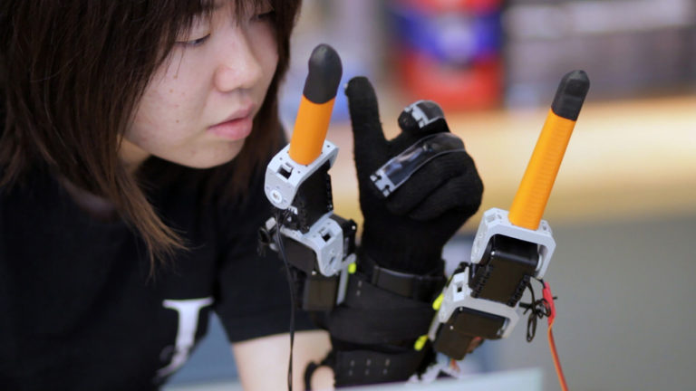 Bionic Fingers Could Lend a Helping Hand With Daily Tasks