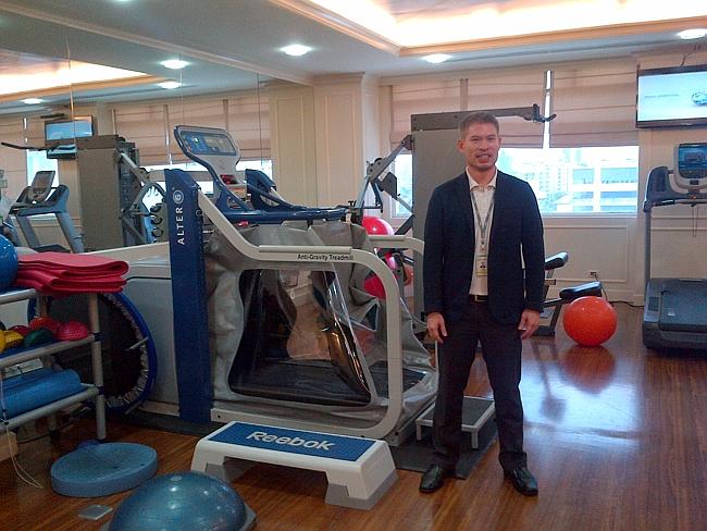 The anti-gravity treadmill treats our injured sports stars.