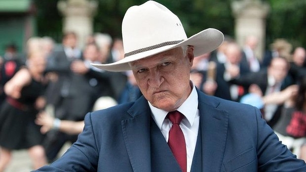 Aid workers creating Ebola risk in Australia, Bob Katter claims