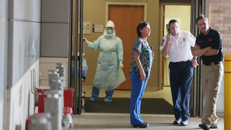 Texas Ebola Nurses Wore Too Much Protective Gear