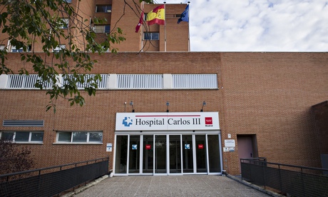 Ebola crisis: Nurse in Spain tests positive in first infection outside west Africa