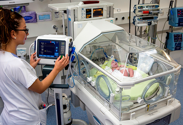 hamilton c1 HAMILTON C 1 Ventilator with Neonatal Function Stays Tuned to Childs Breathing