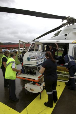 A NETS team unloads equipment in Mudgee.