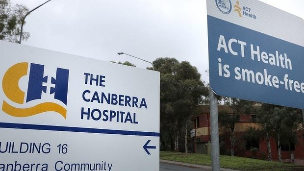 Canberra Hospital obstetrics and gynaecology chief resigns amid maternity unit problems