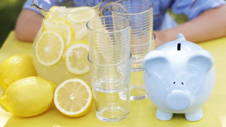 5-year-old girl’s lemonade stand raises $25,000 to support brother’s disability