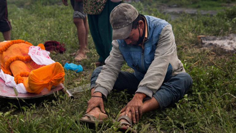 Quake death toll could rise to 10,000, Nepal’s prime minister warns