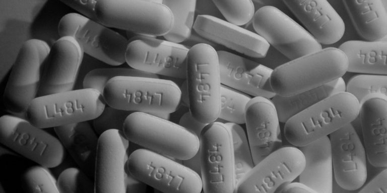 STUDY: Tylenol Reduces Both Pain And Pleasure