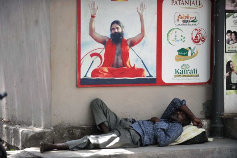 Hospitals overwhelmed as India heatwave deaths top 1,700