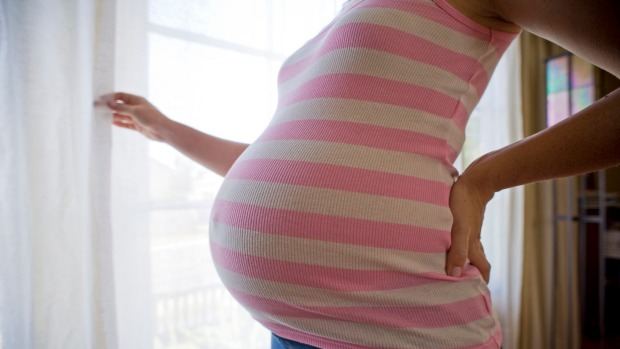 Pregnant women who stick to Mediterranean diet are healthier, study finds