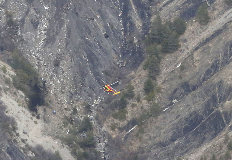 Germanwings co-pilot reached out to dozens of doctors before crashing plane