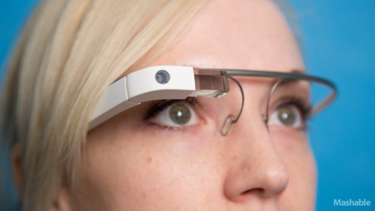 Google Glass for enterprise will be larger and faster, report says