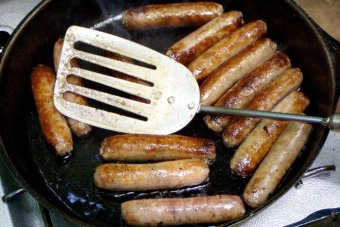 No need to give up processed meat despite cancer link: WHO