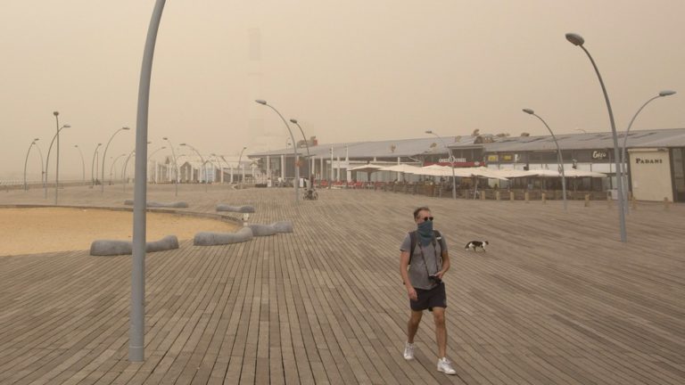 For second time in 2 months, thick sandstorm blankets the Middle East