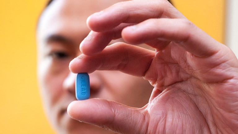 Giving HIV drugs to high-risk gay men could cut virus transmission by 40%